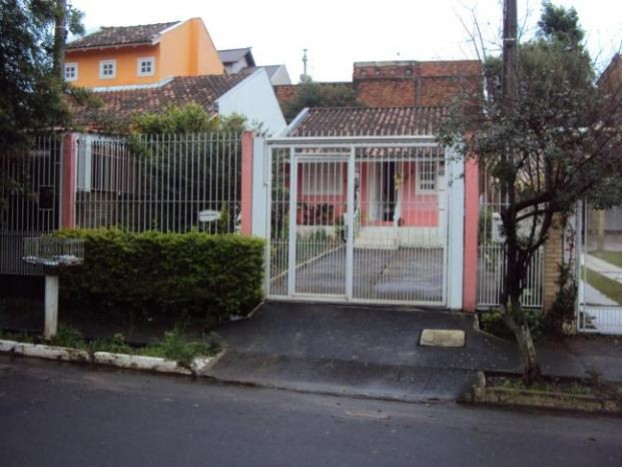 Ótima residência térrea, com 02 dormitórios, no bairro Jardim Algarve, Alvorada. R$ 145.000,00. VENDIDA EM 12.09.2018.