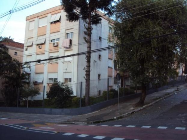 Ótimo apartamento no terceiro andar, com 02 dormitórios, no Condomínio Edifício Januária, bairro Jardim Leopoldina. Apenas R$ 155.000,00.